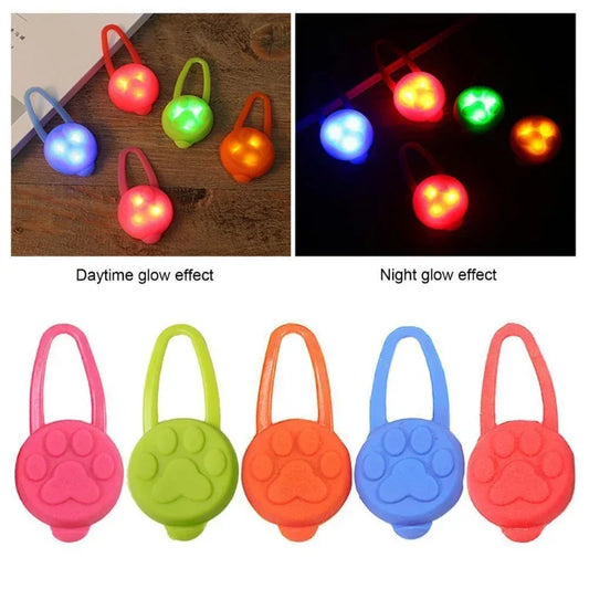 Glowing Pet Collar Pendant – LED Night Safety Light for Dogs and Cats